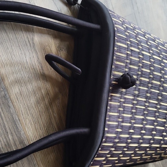 EUC Baskets of Cambodia natural straw Handbag shoulder bag, black tan - Picture 9 of 10